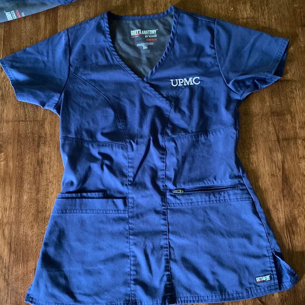 XXS Greys Anatomy UPMC Navy Scrub Top